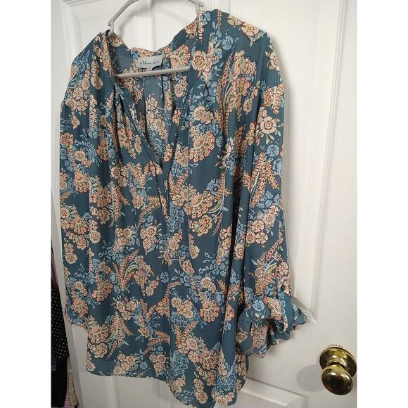 Meera Lane Woman 5X Blouse Semi Sheer Floral V Neck Pullover Flowy Roll Tab - Picture 2 of 10